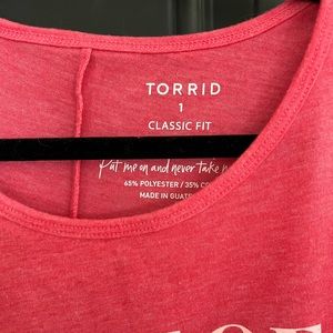 Torrid 1X sleeveless tank.